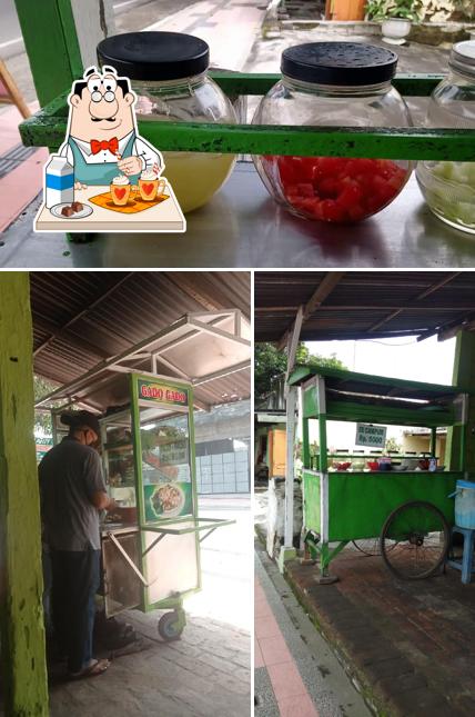 Gado-Gado dan Es Campur Cak Roni