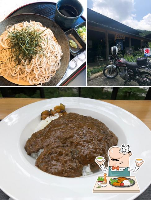 つみ草屋