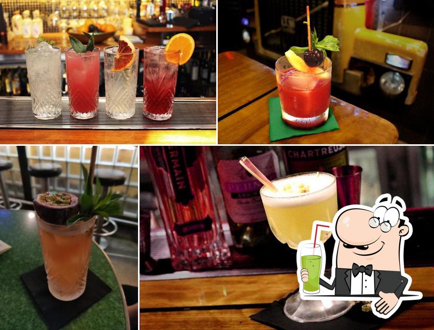 Knox Street Bar