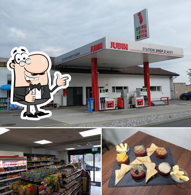 Jubin Gas Station+Shop