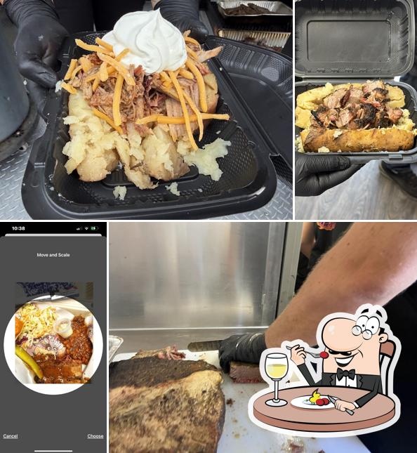 Missy Moo's Bar - B - Que