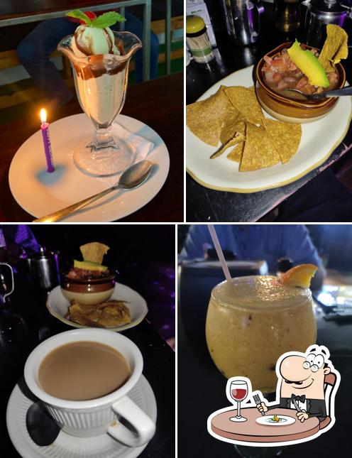 Restaurante y bar Criollos 2