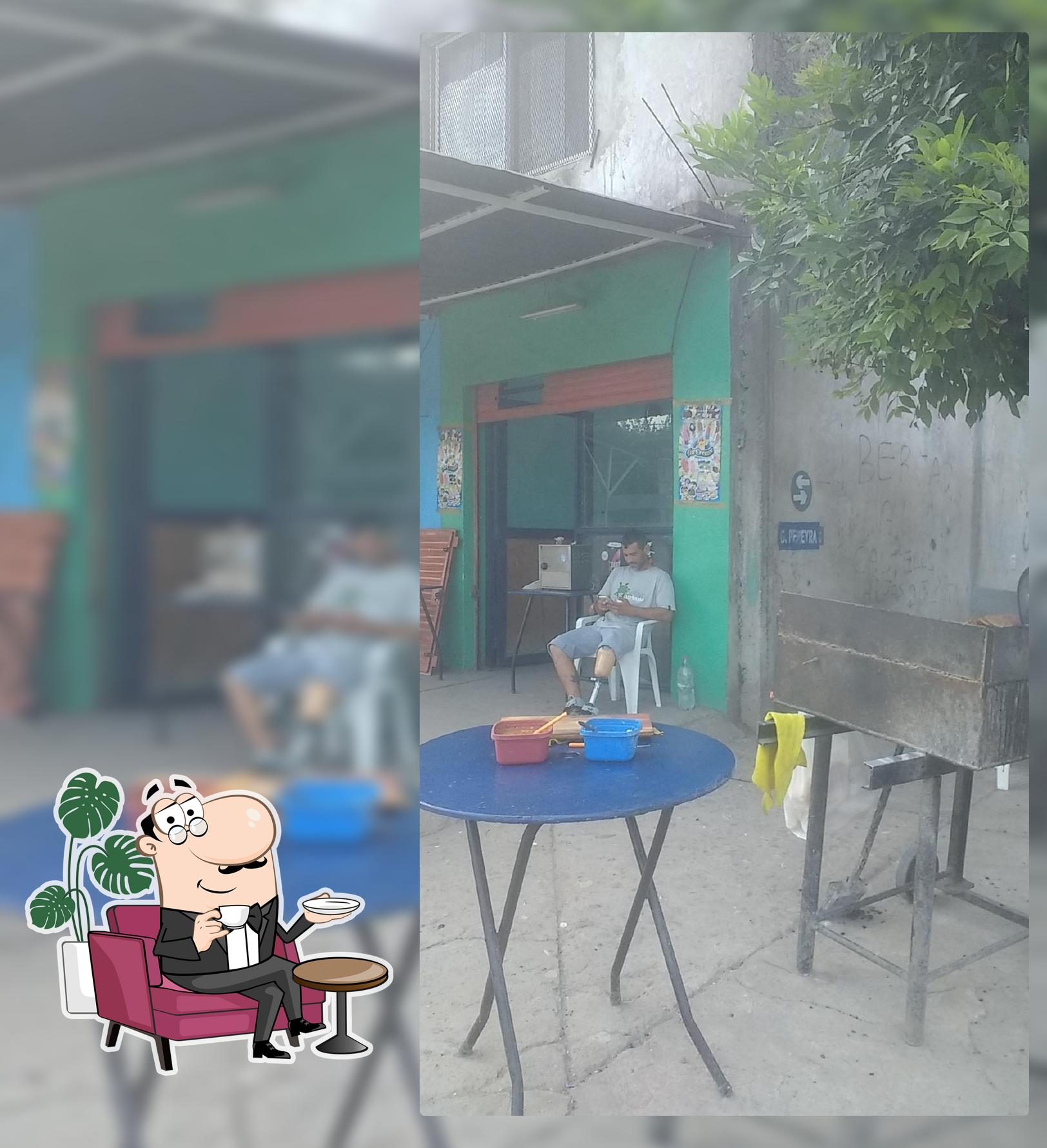 Casa de comidas *El Tucu*
