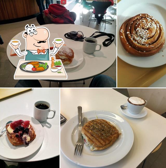 Marta's Café HB