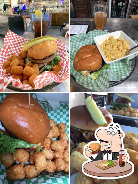 Lucky's 1313 Brew Pub