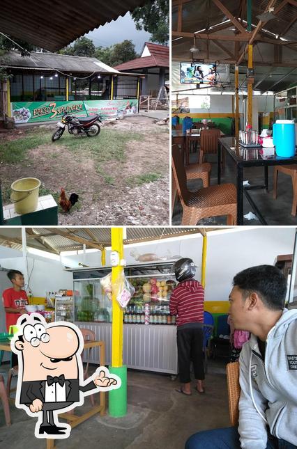 Es Teler & Bakso 3 Saudara