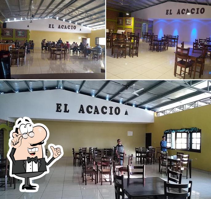El Acacio