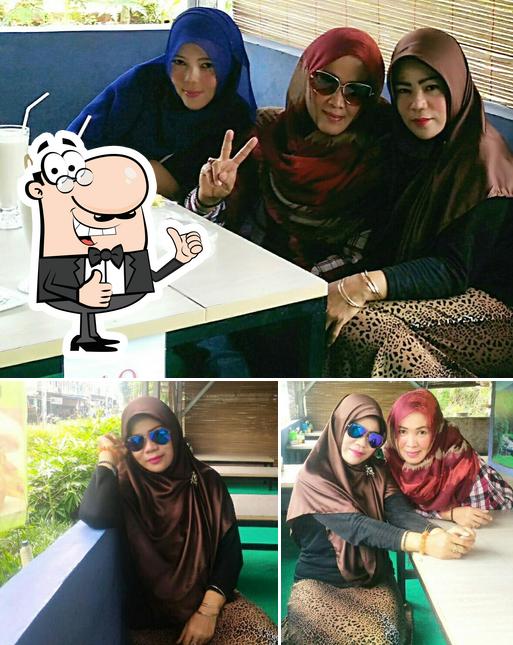 Rm. Boemboe Resto