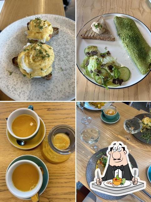 Еда в "Port-o-Coffee"