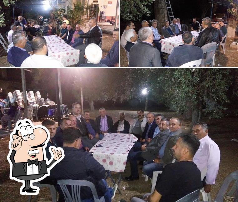 Gençler Kıraathanesi