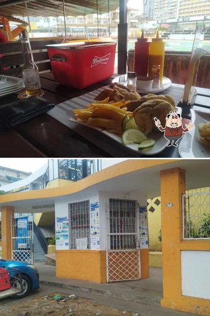 Maxaquene Pool Bar