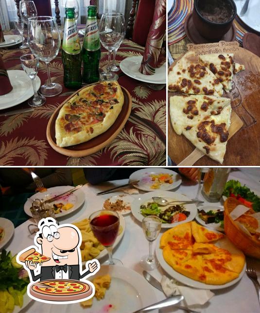 Попробуйте пиццу в "Риони"