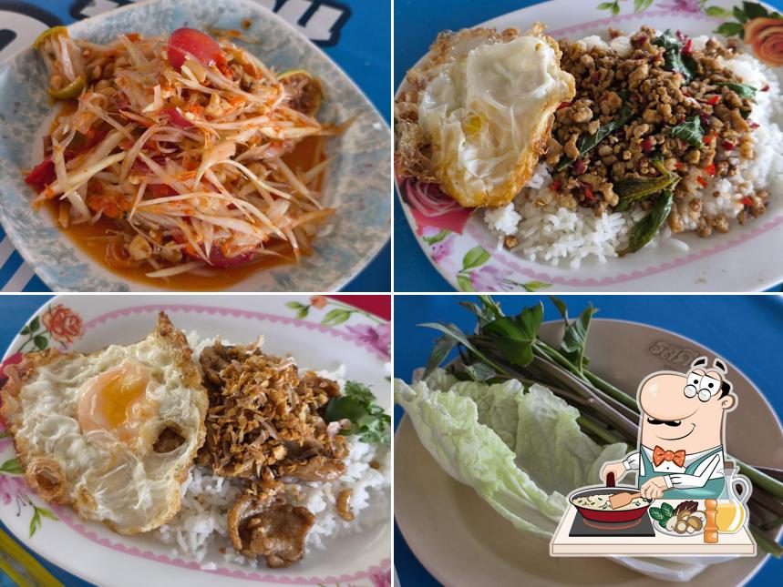 อาหารตามสั่ง เตี๋ยวไก่มะระ รสเด็ด
