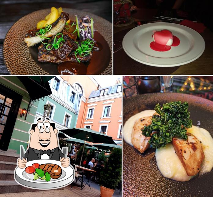 Закажите блюда из мяса в "MadLabBar"