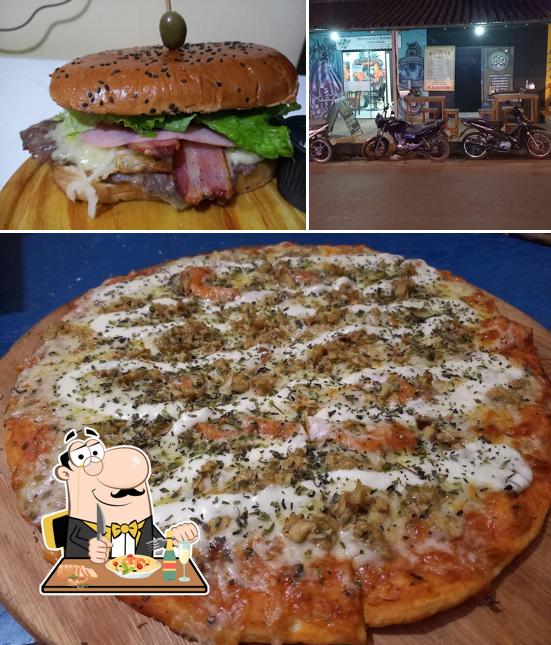Center Muzza's Pizza
