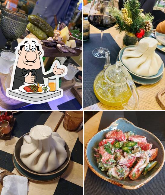 Еда в "Megobari"