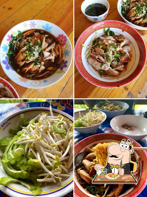 ก๋วยเตี๋ยวไก่มะระ