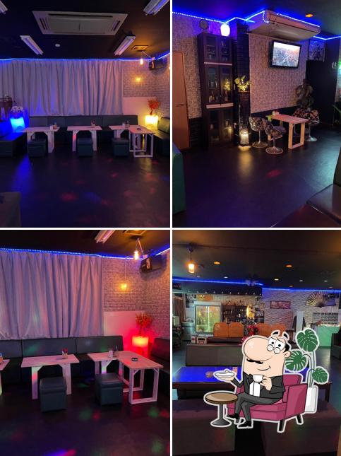 Asian Resto BAR karaoke カラオケバー
