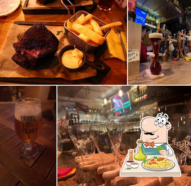 Еда в "Пауэль КВАК Паб"