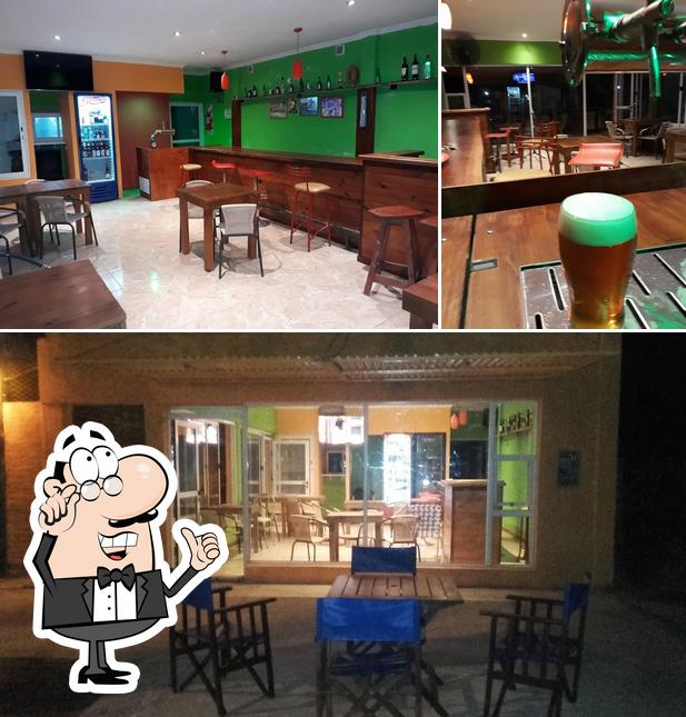 40 Iguales Bar