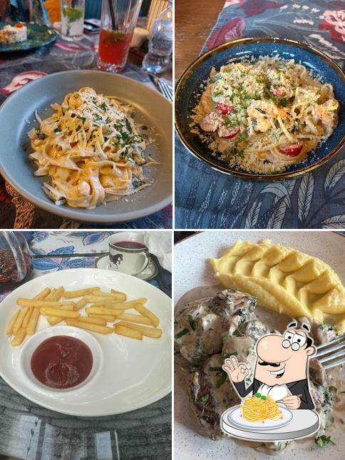 Паста карбонара в "Mansard restaurant and hall"