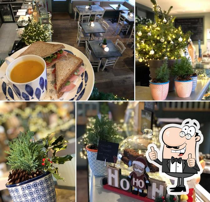 Luss Winter Coffee Shop