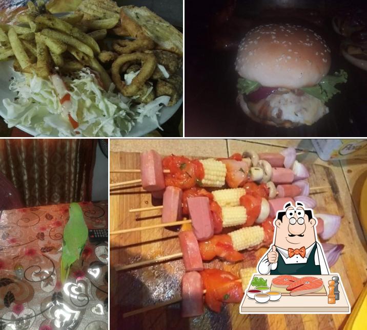 Le Cottage Grills N Panini