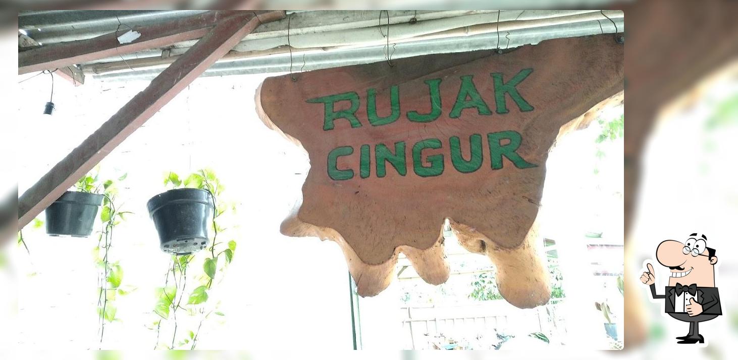 Warung Rujak Cingur