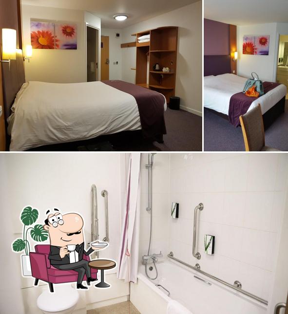 Premier Inn York South West hotel