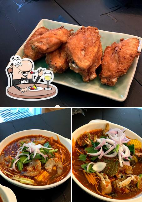 ยำป้ากบสามแซ่บ สาขาศรีราชา by นิ้งหน่อง