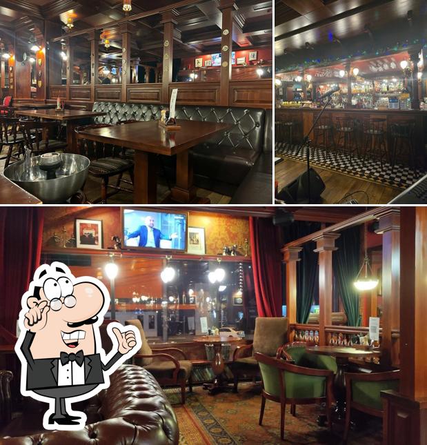 Посмотрите на внутренний интерьер "МакКей"