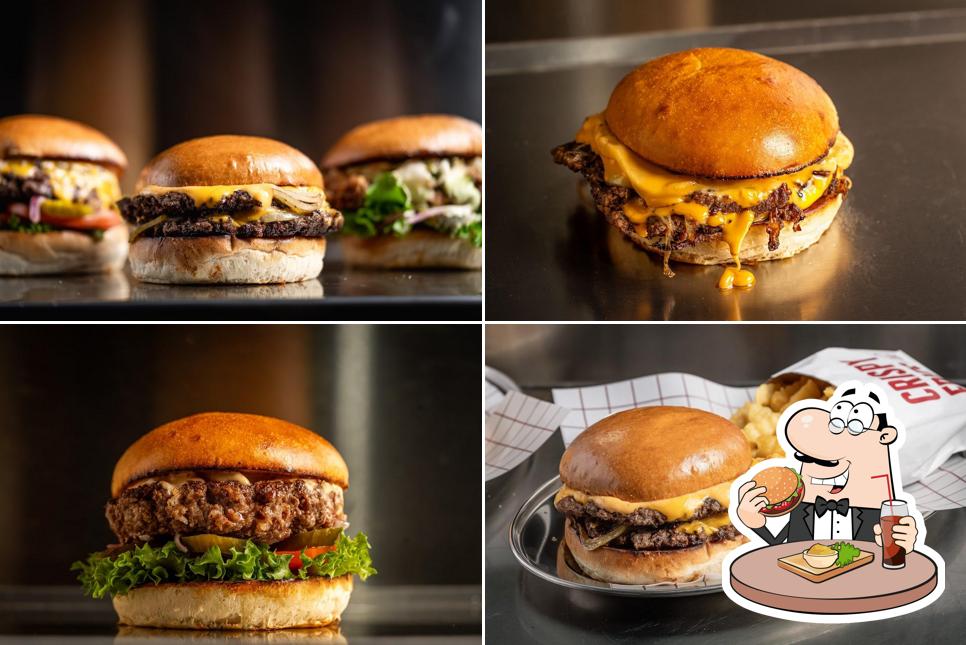 M32 burger