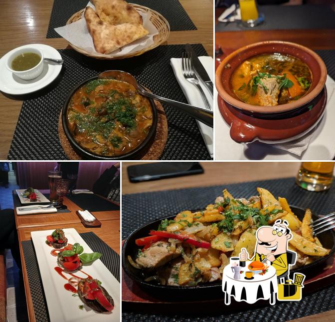 Блюда в "Хинкальной"