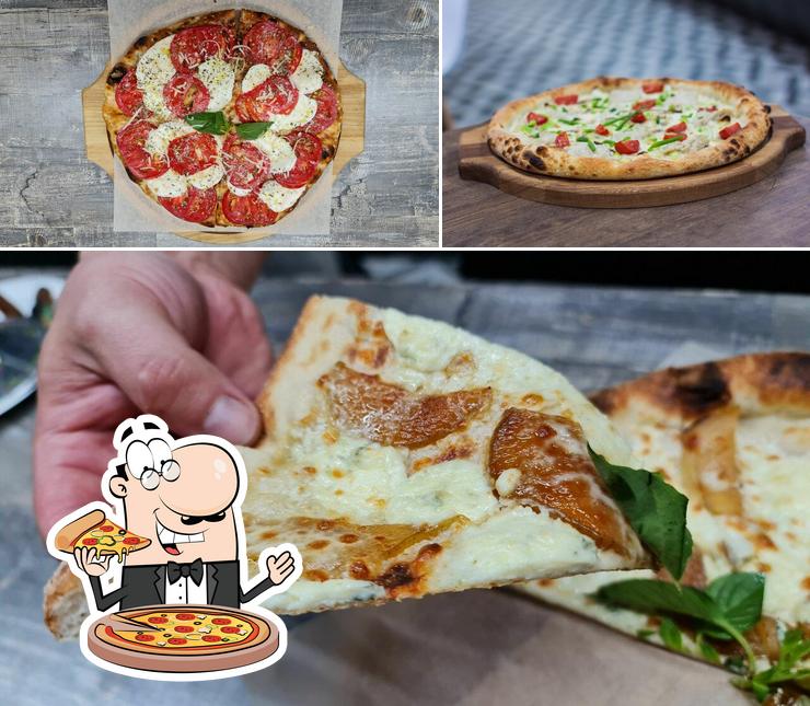 Отведайте пиццу в "Pizzeria La Pizza"