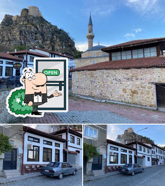 Sefa Kıraathanesi