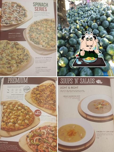 Shakey's Pizza Parlor