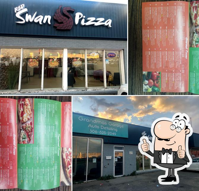 Red Swan Pizza - Regina North