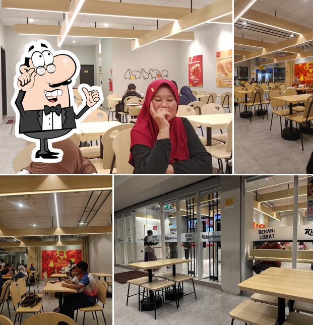 Richeese Factory Sepatan