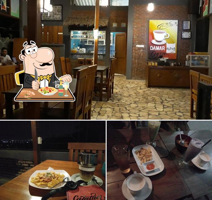 Damar Kurung Cafe