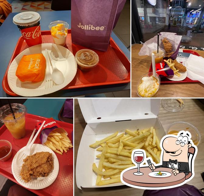 Jollibee Reading