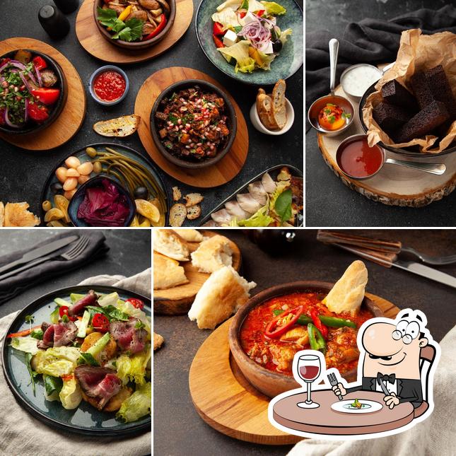 Еда в "КартулиОда Грузинская Кухня"