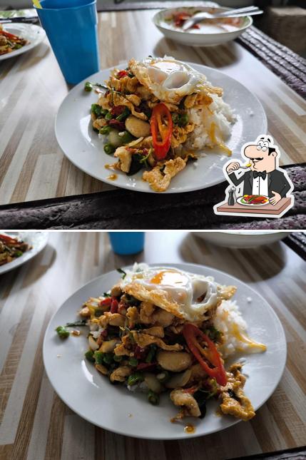 ร้านป้าลีท้ายซอยตามสั่งเตี๋ยว