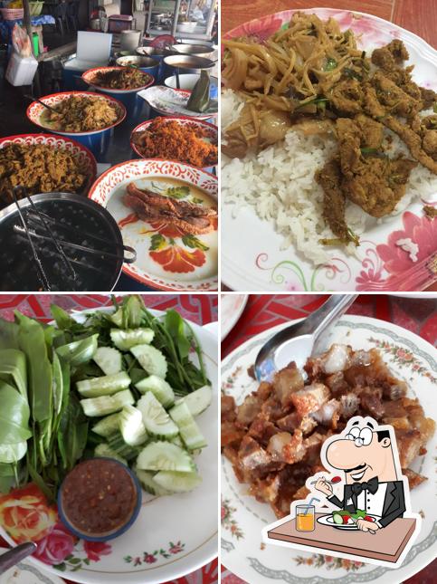 ร้านข้าวแกงหม้อเขียว