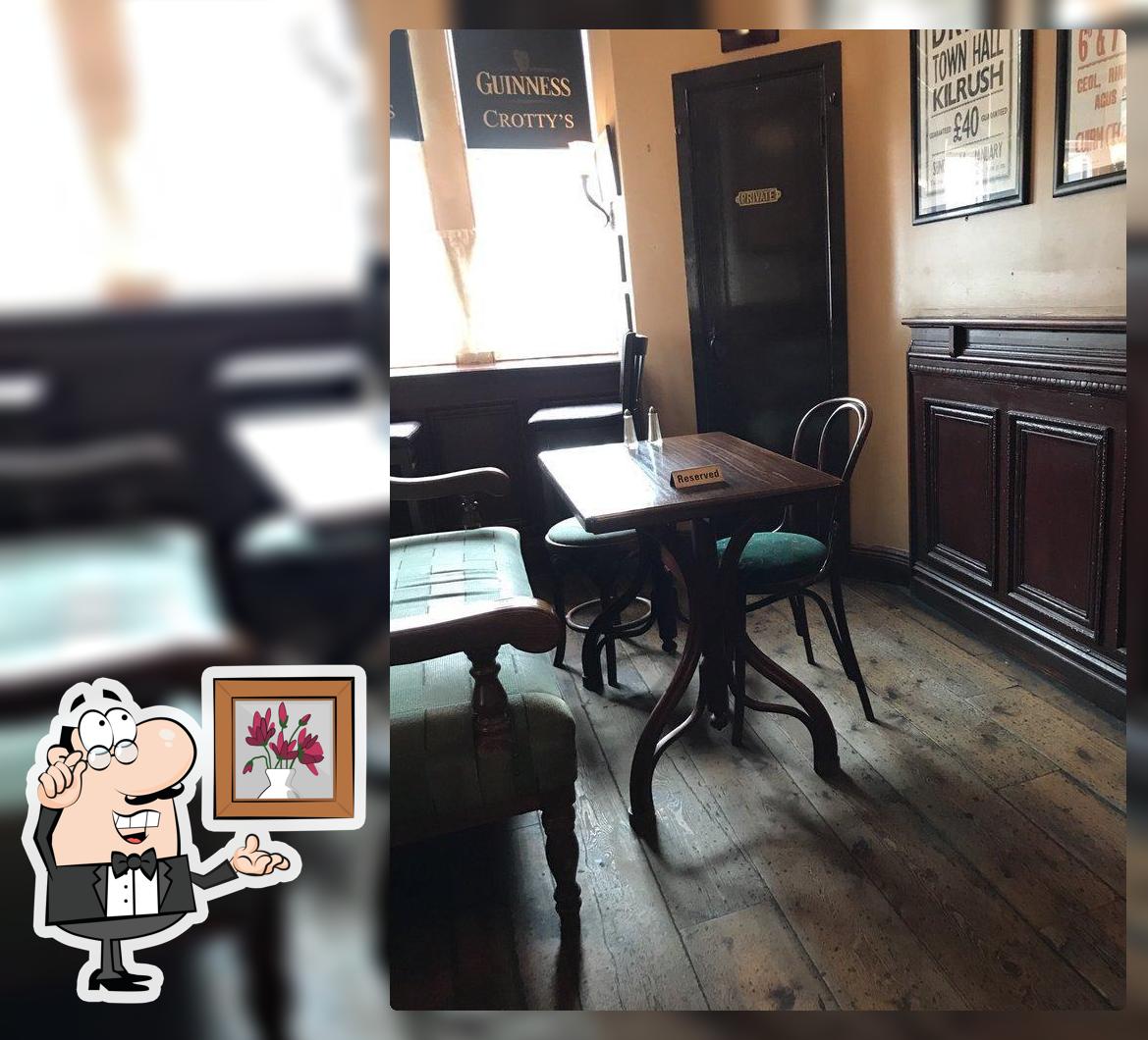 Crotty's Pub and B&B