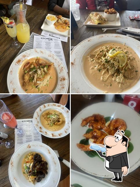 ZELLS Kitchen and Lounge