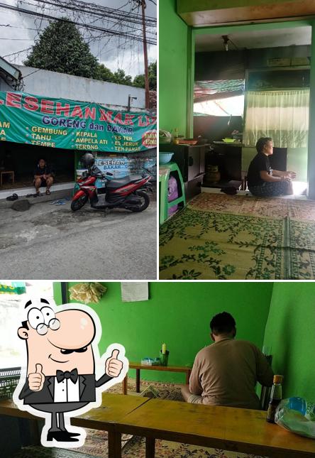 Lesehan Mak Lie