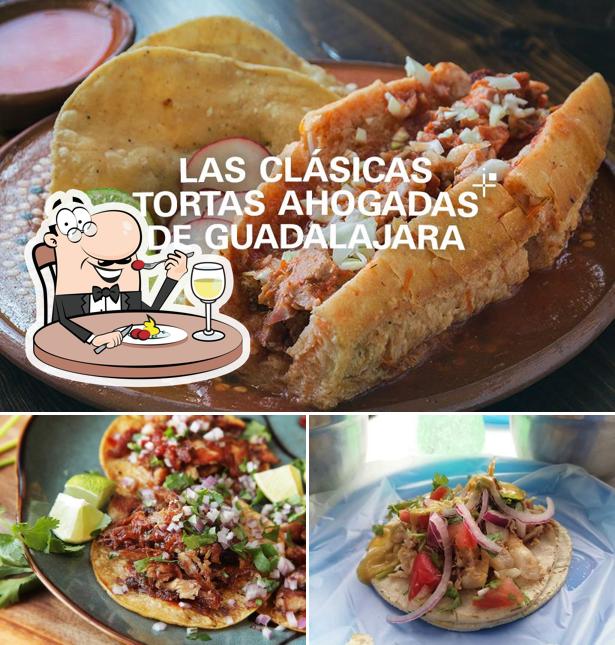 Tacos y Carnitas los compadres