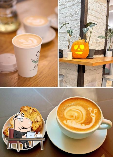 В Пташка есть внутреннее оформление, еда и многое другое