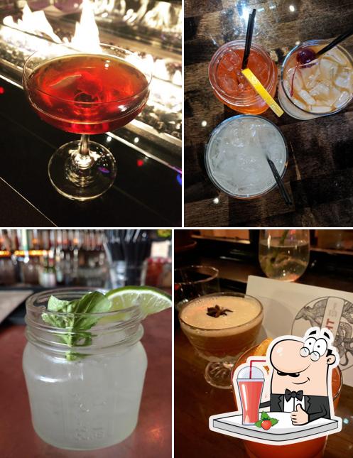 Redlight Kitchen & Bar