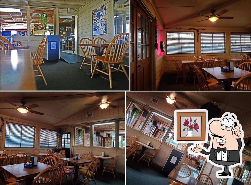 Ryan's Smokehouse